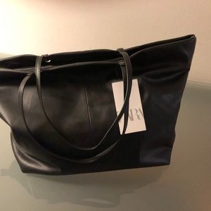 LARGE SHOULDER BAG
